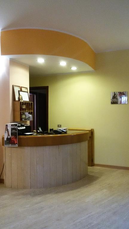 Cerrutihotel Vercelli Exterior foto